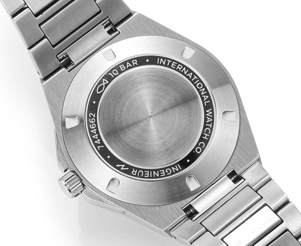 アイ・ダブリュー・シー着用イメージ